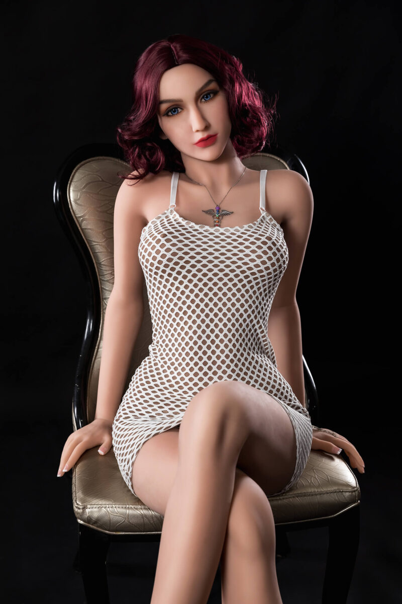 Beste prijs/kwaliteit Redhead realdoll Donna met slank postuur en C-cup borsten 44