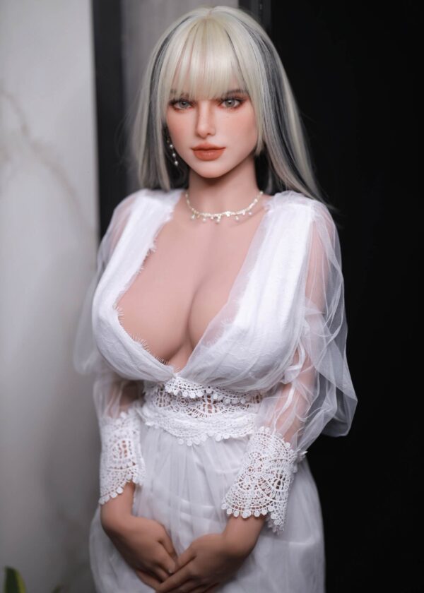 DutchDoll Tiana | 159 cm Beste prijs/kwaliteit Wulpse, rondborstige blondine met engelachtige uitstraling. In witte jurk.