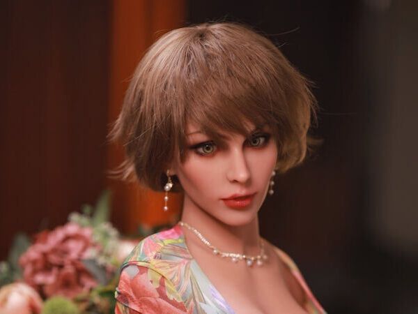 Oudere sexdoll (MILF)